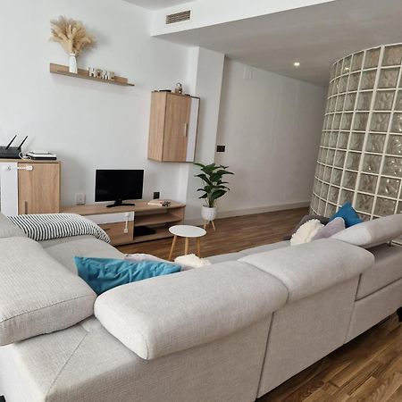 Quarto Com Banheiro Privado Em Apartamento Familiar Lägenhet Alicante Exteriör bild