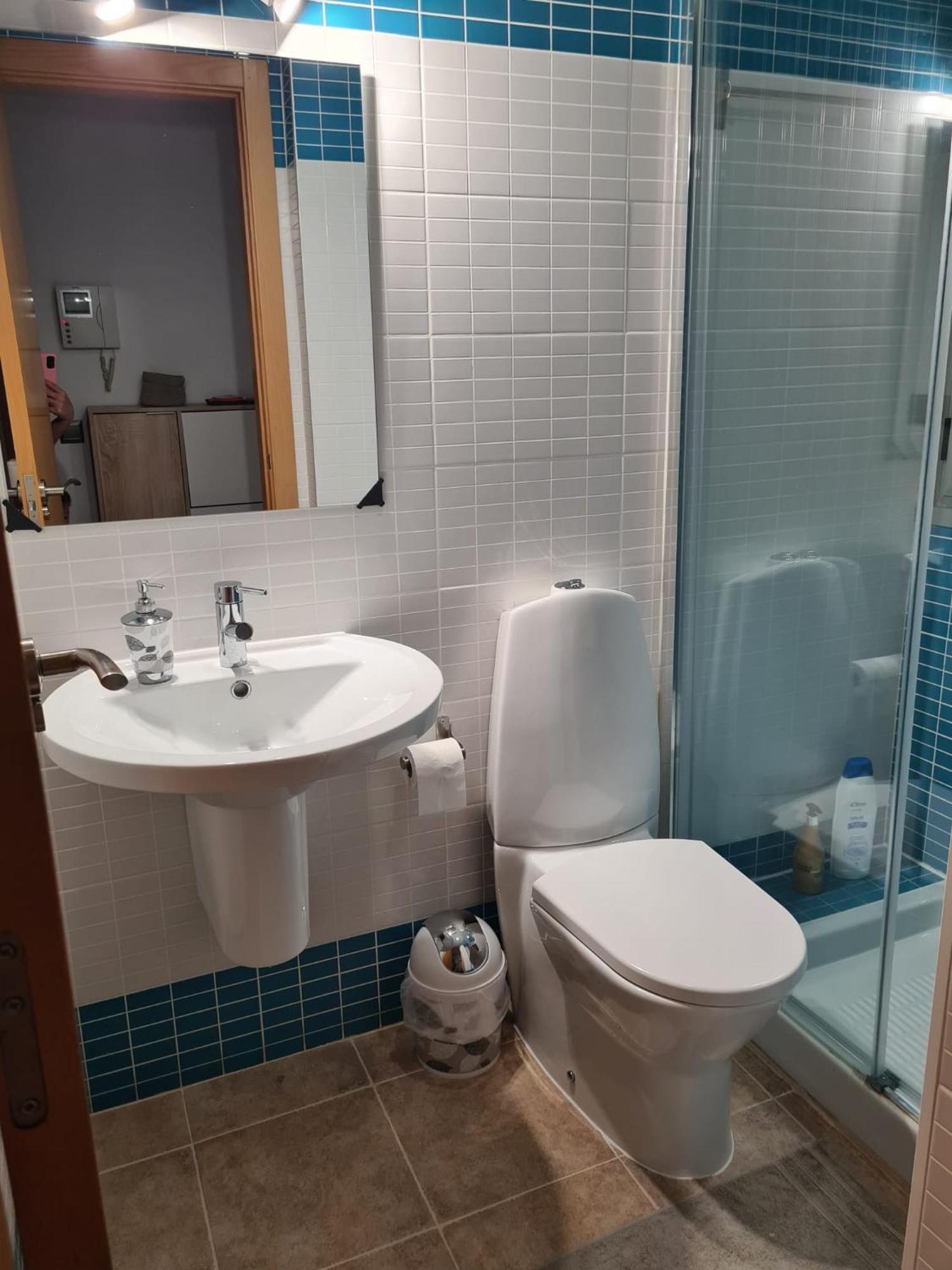 Quarto Com Banheiro Privado Em Apartamento Familiar Lägenhet Alicante Exteriör bild