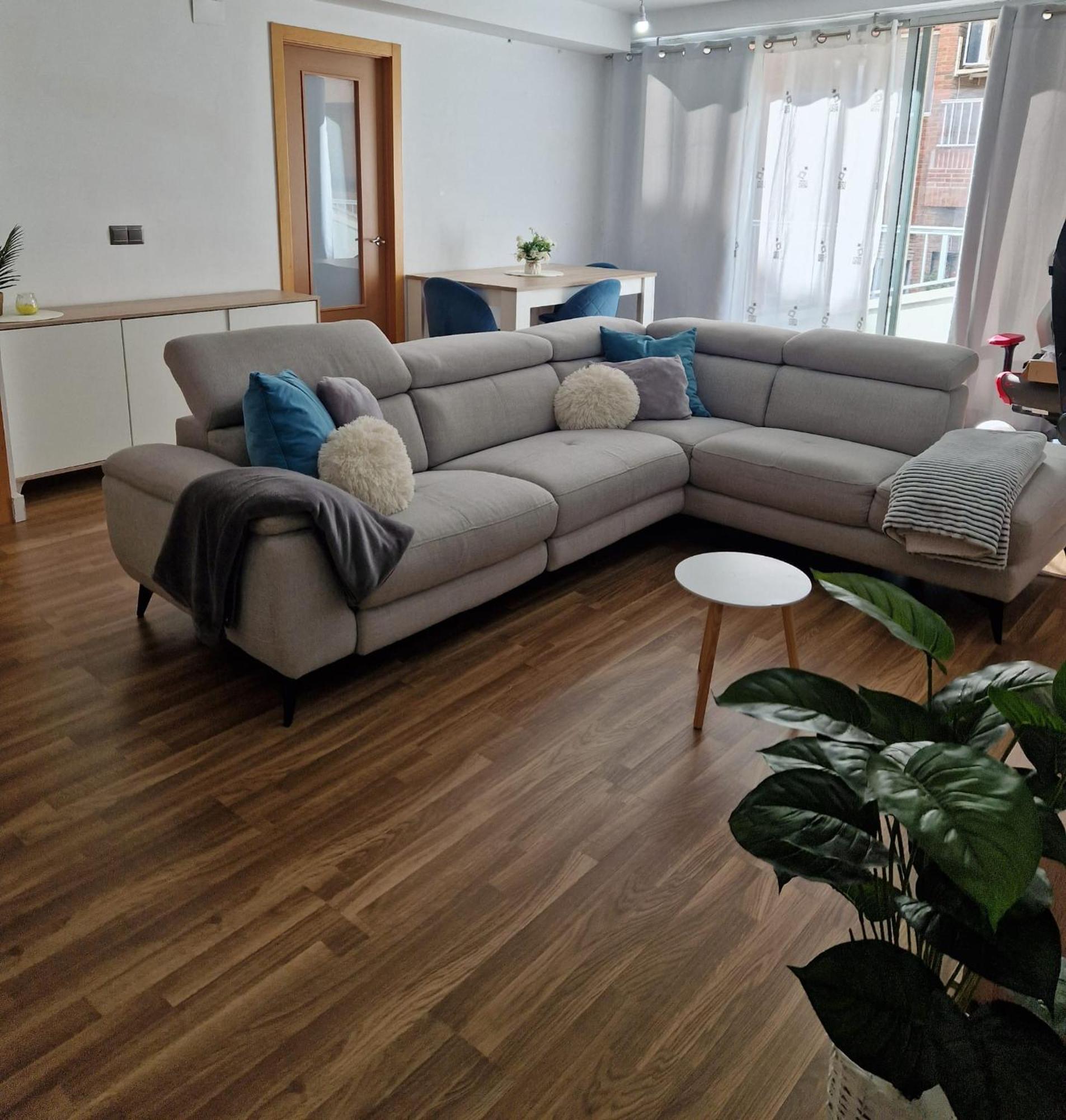Quarto Com Banheiro Privado Em Apartamento Familiar Lägenhet Alicante Exteriör bild