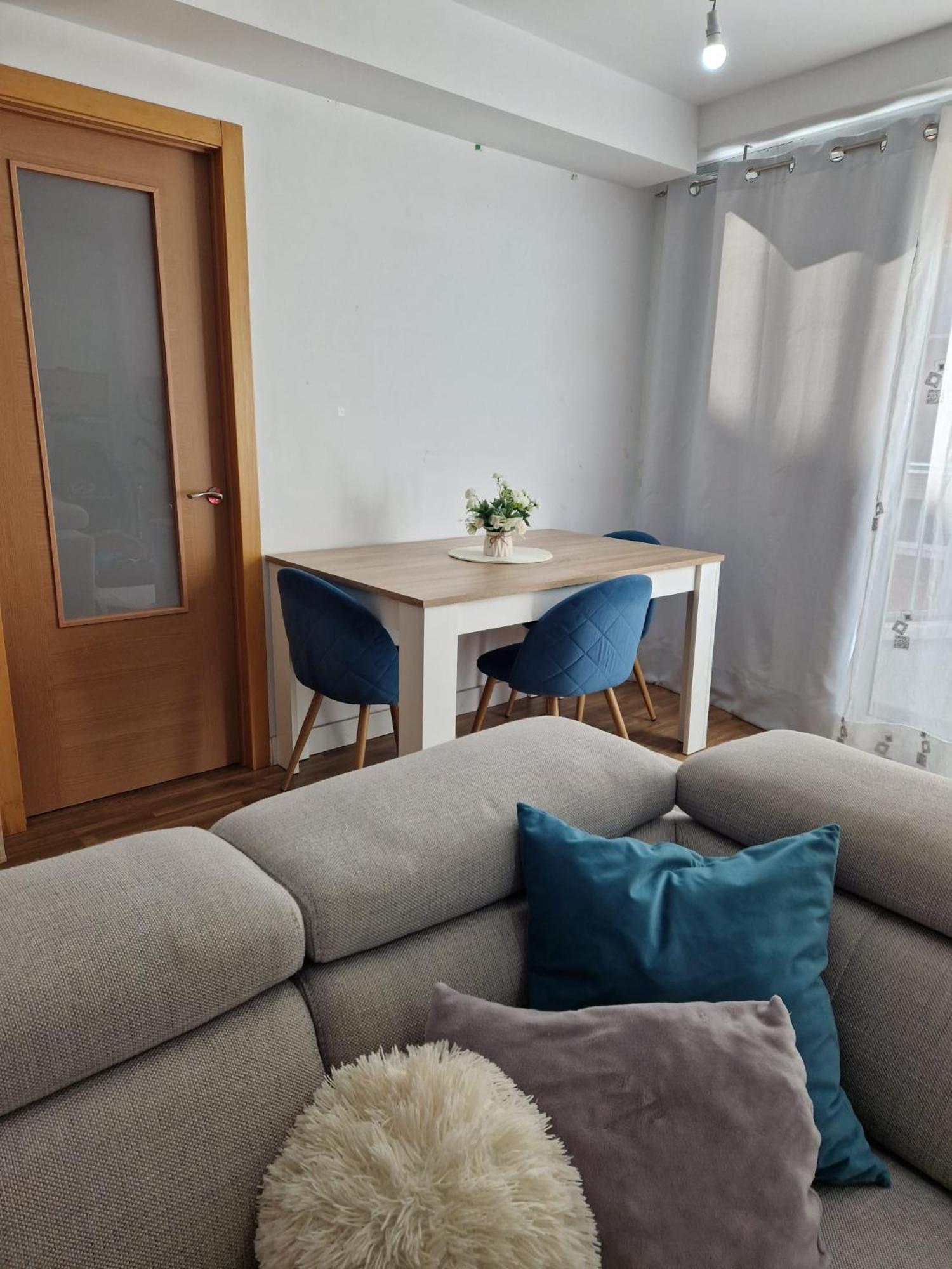 Quarto Com Banheiro Privado Em Apartamento Familiar Lägenhet Alicante Exteriör bild